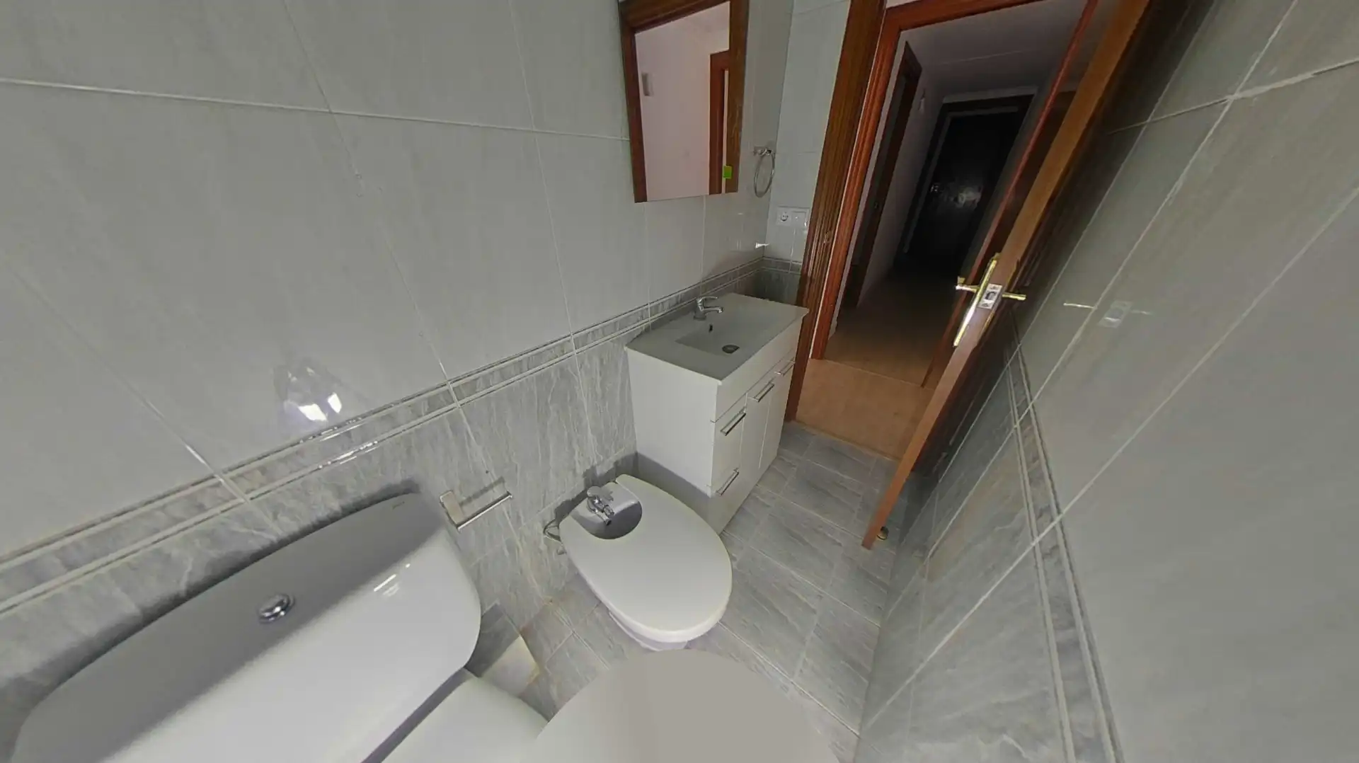 Baño de Piso en venta en L'Hospitalet de Llobregat con Parquet y Balcón