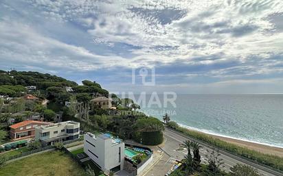 Vista exterior de Pis en venda en Sant Pol de Mar amb Terrassa