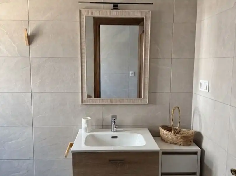 Bany de Casa o xalet de lloguer en Cártama amb Aire condicionat, Terrassa i Moblat