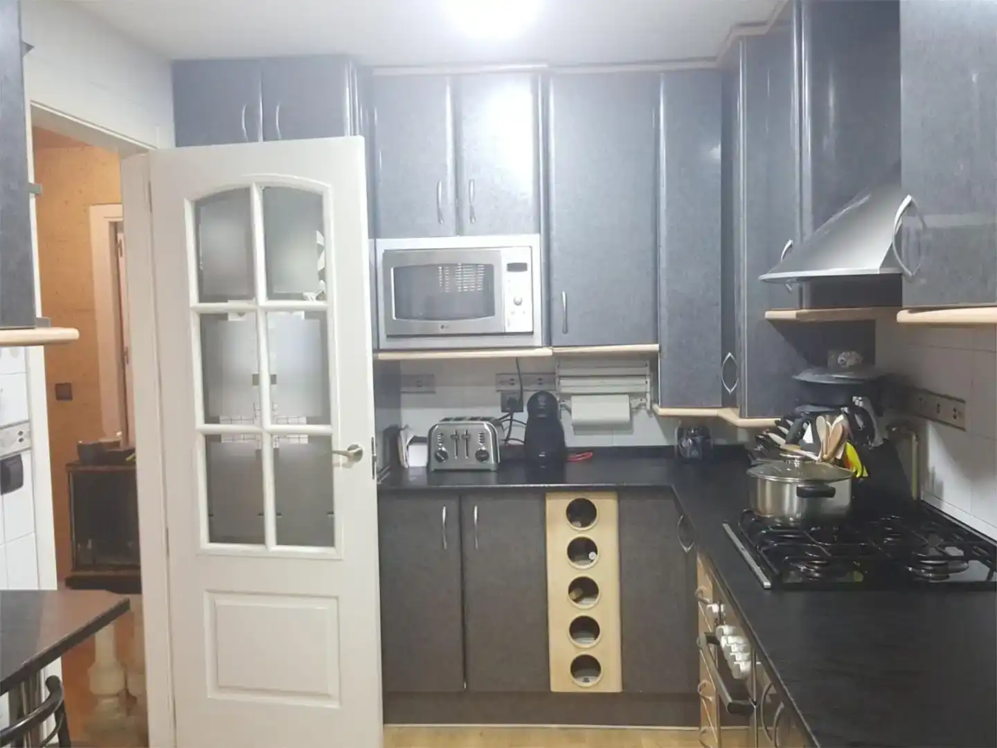 Cuina de Casa o xalet per a compartir en Rivas-Vaciamadrid amb Moblat, Forn i Rentadora