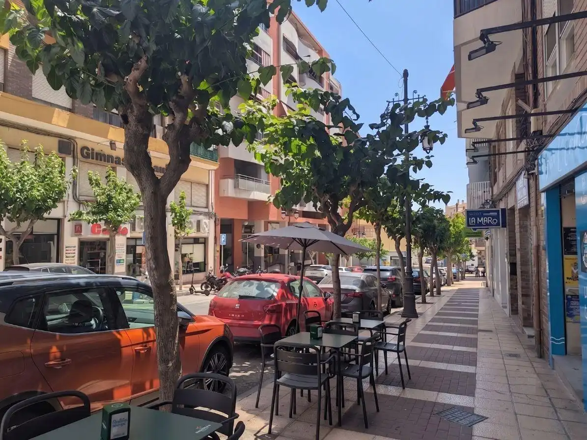 Vista exterior de Pis en venda en El Campello