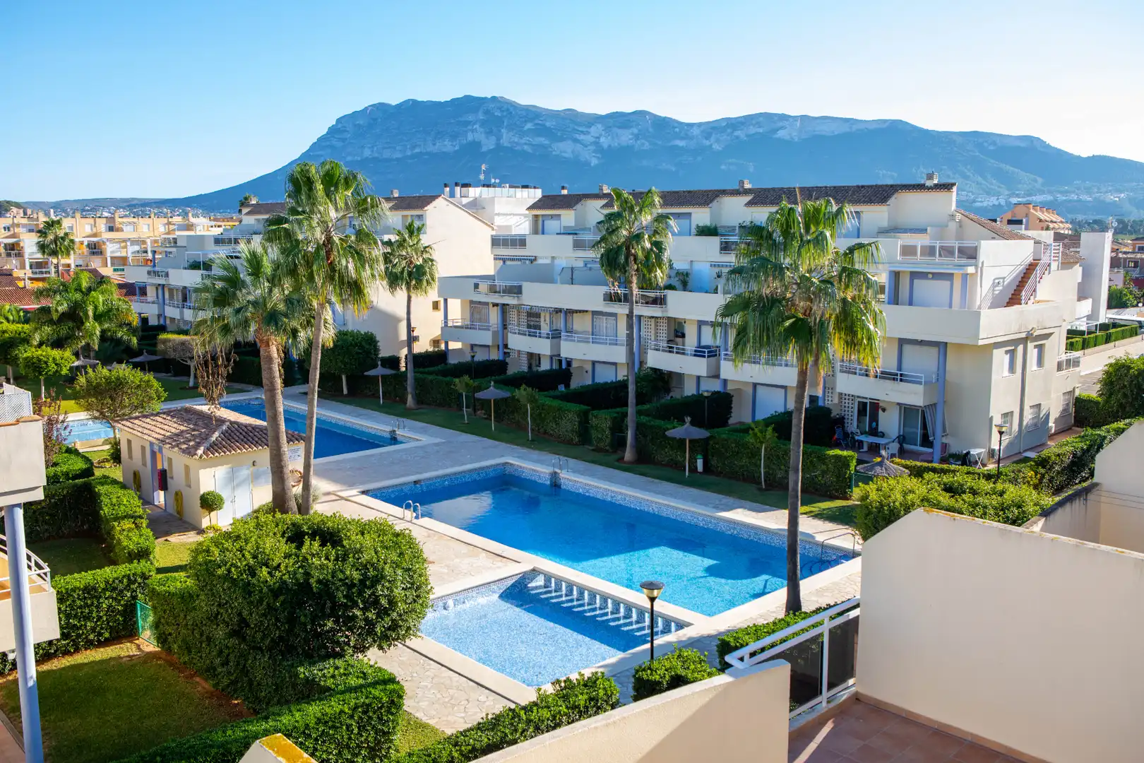 Piscina de Dúplex de alquiler en Dénia con Aire acondicionado, Calefacción y Terraza