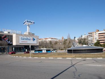 Pis amb piscina en venda a Hortaleza