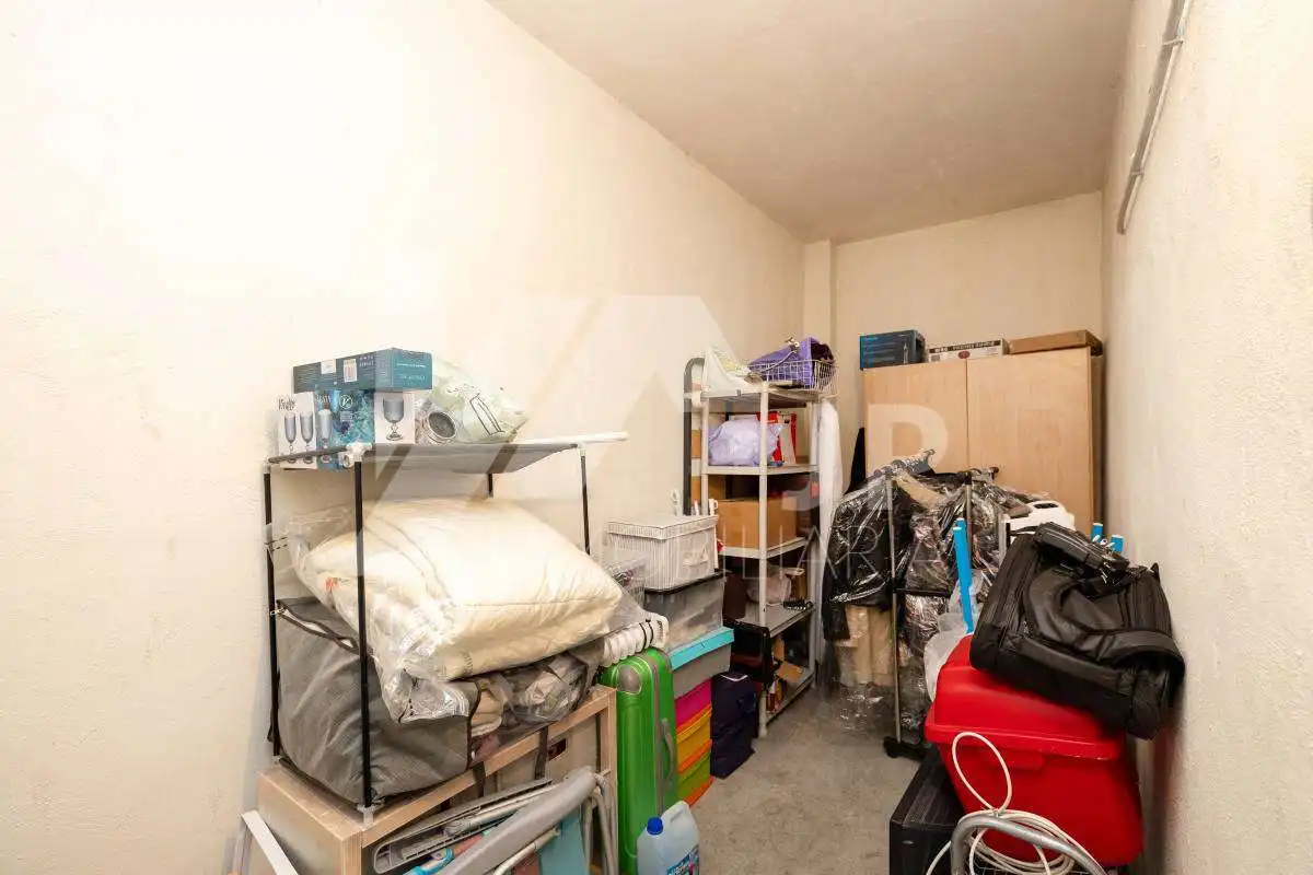 Piso con piscina en venta en Calle Cádiar 10, imagen 23
