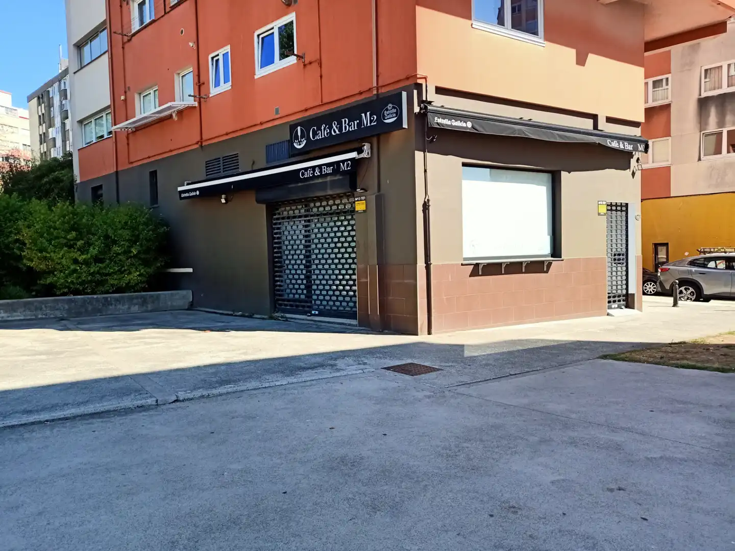Local de lloguer en A Coruña Capital  amb Terrassa i Moblat
