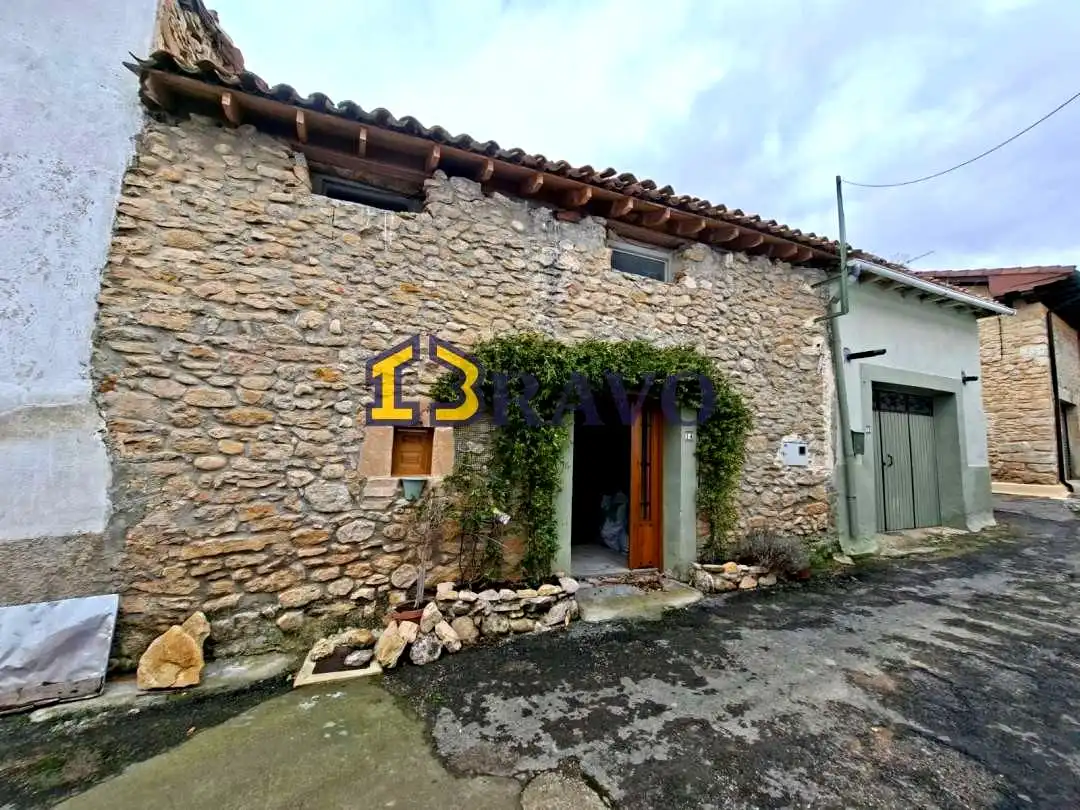 Vista exterior de Casa adosada en venta en Merindad de Cuesta-Urria
