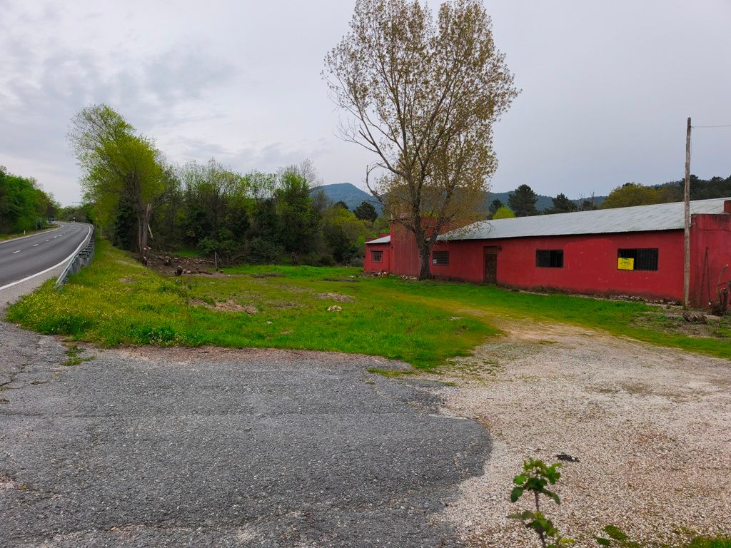 Nau industrial en venda en Santa María del Tiétar