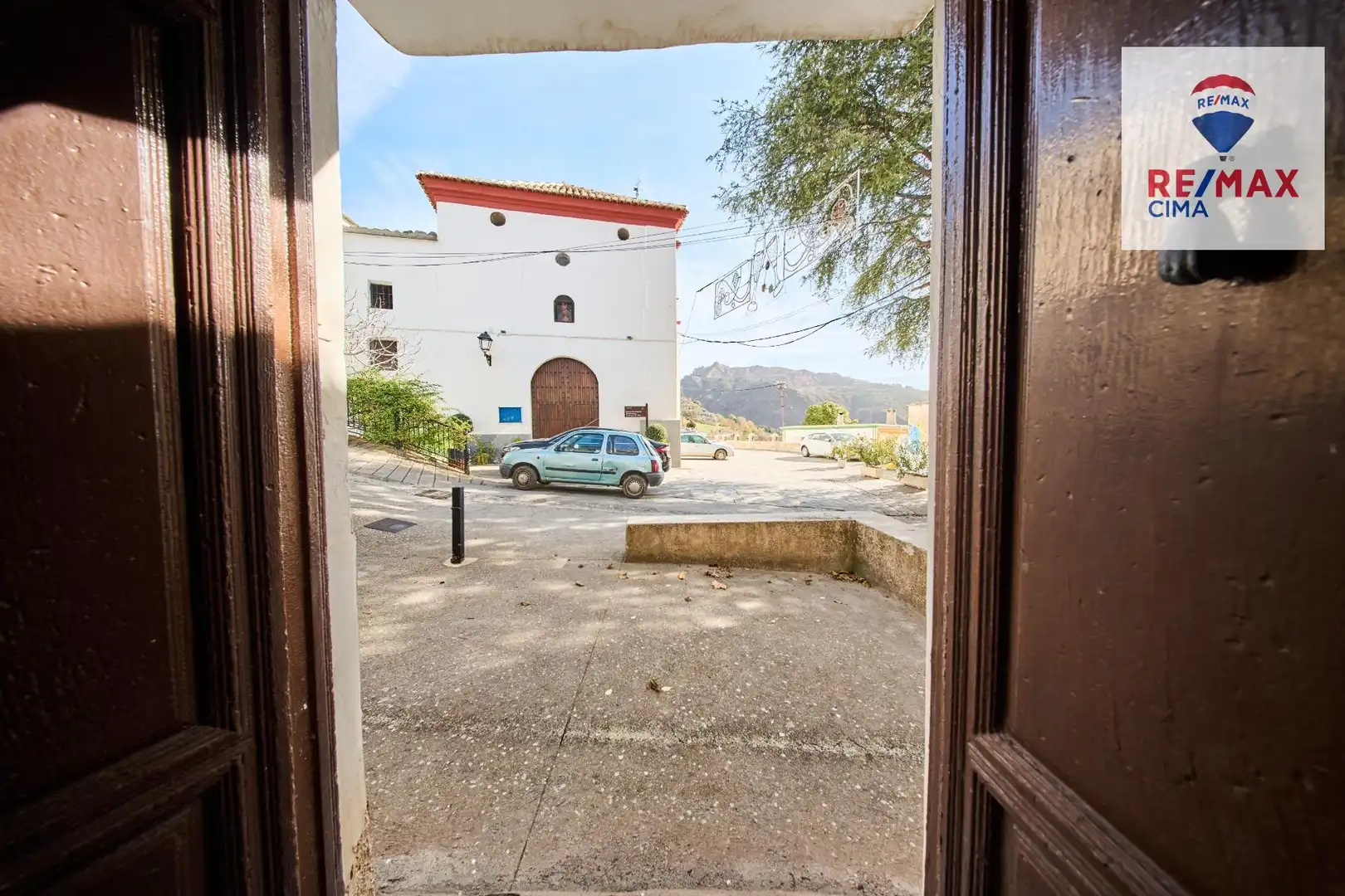 Vista exterior de Casa o xalet en venda en Busquístar amb Terrassa, Traster i Balcó