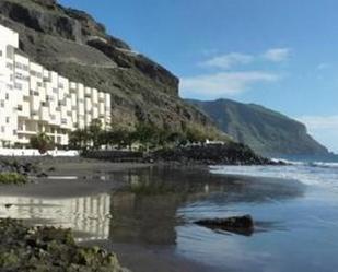 Vista exterior de Pis de lloguer en  Santa Cruz de Tenerife Capital amb Terrassa, Moblat i Balcó
