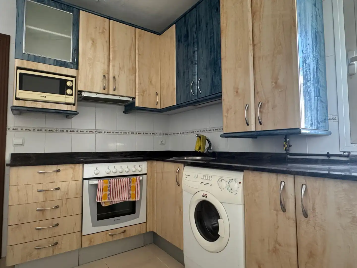Kitchen of Flat for sale in  Logroño  with Heating and Terrace