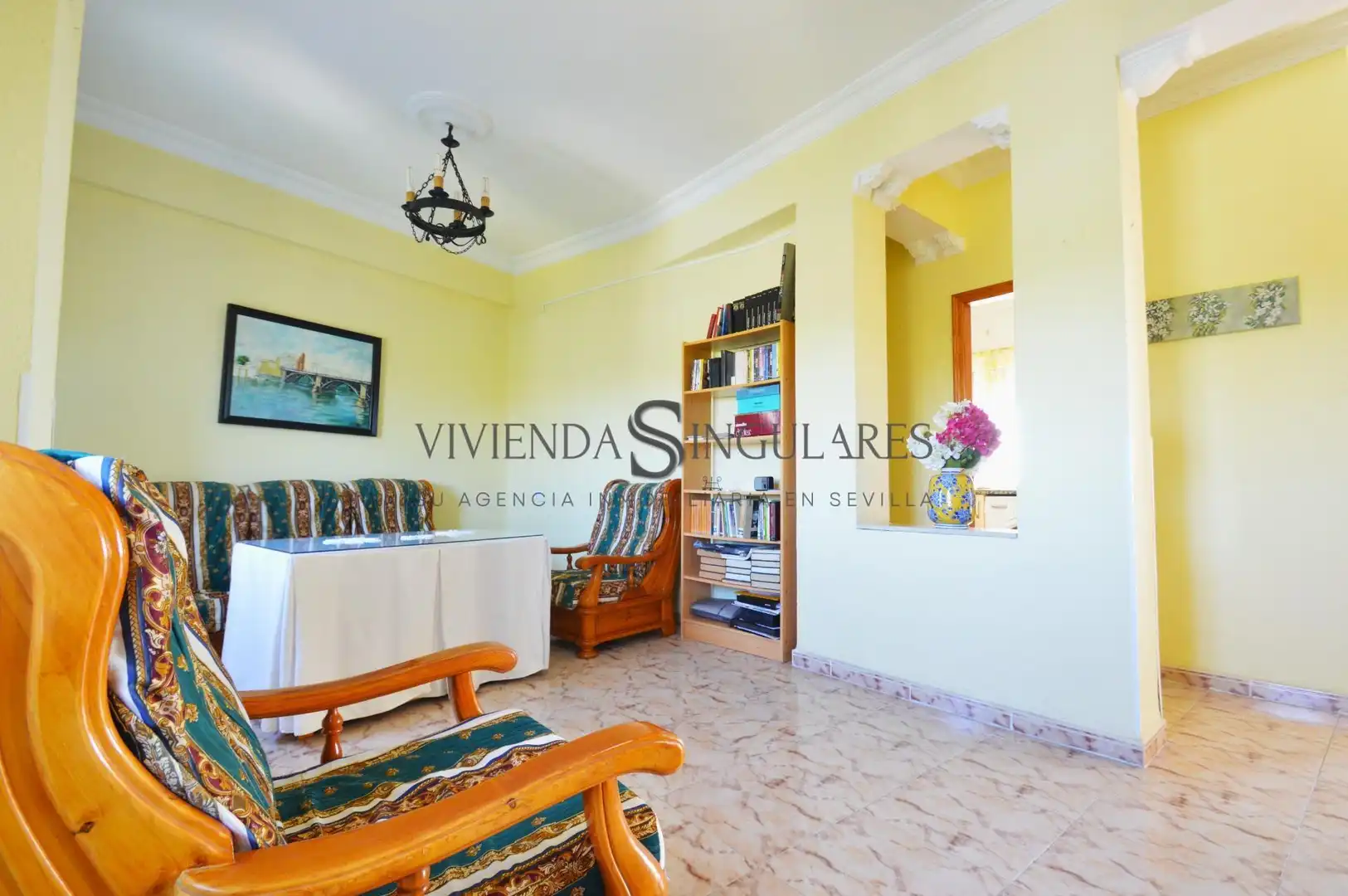 Sala d'estar de Pis en venda en Sevilla amb Aire condicionat