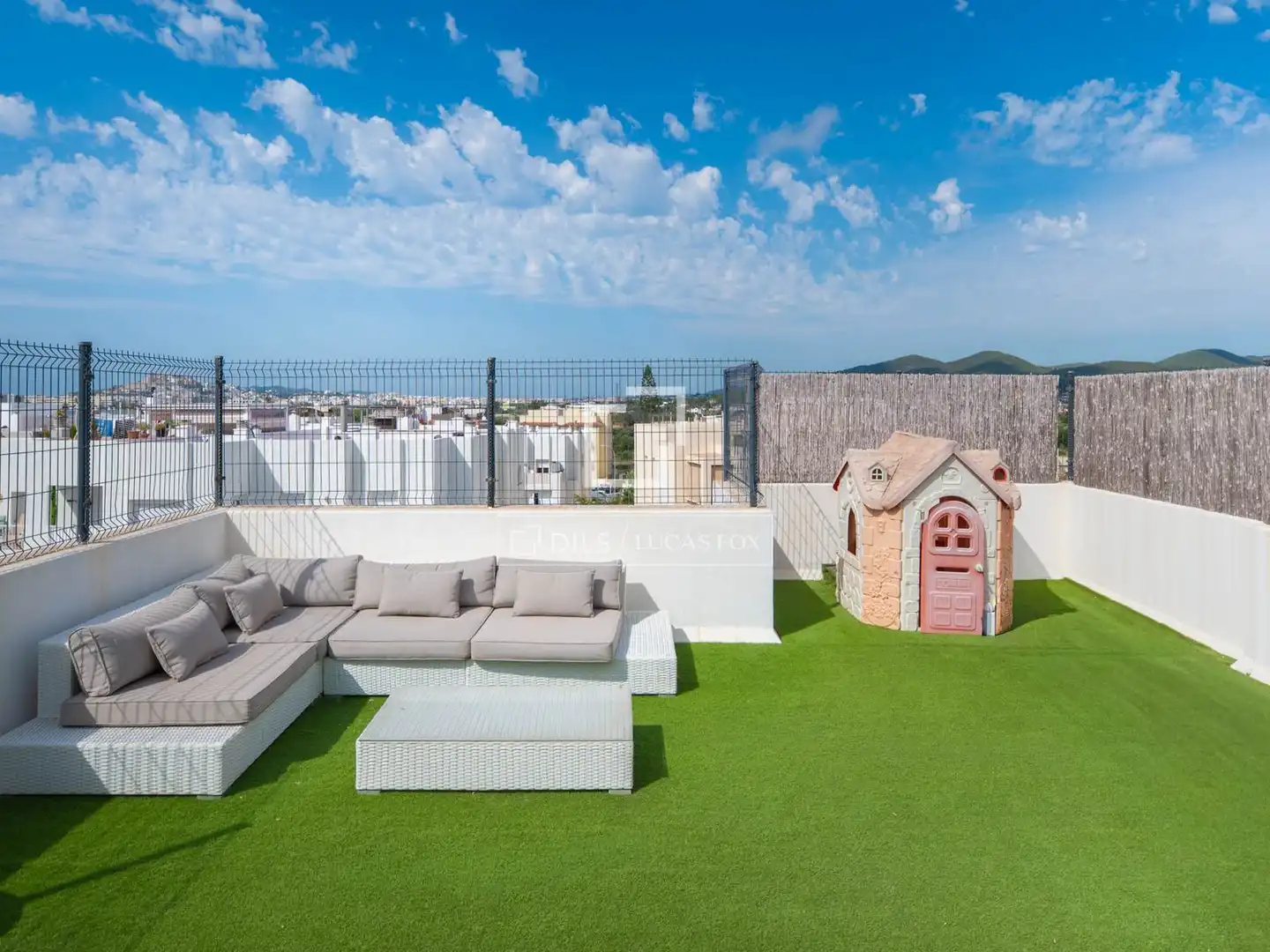 Terrace of Flat for sale in Santa Eulària des Riu  with Air Conditioner and Furnished