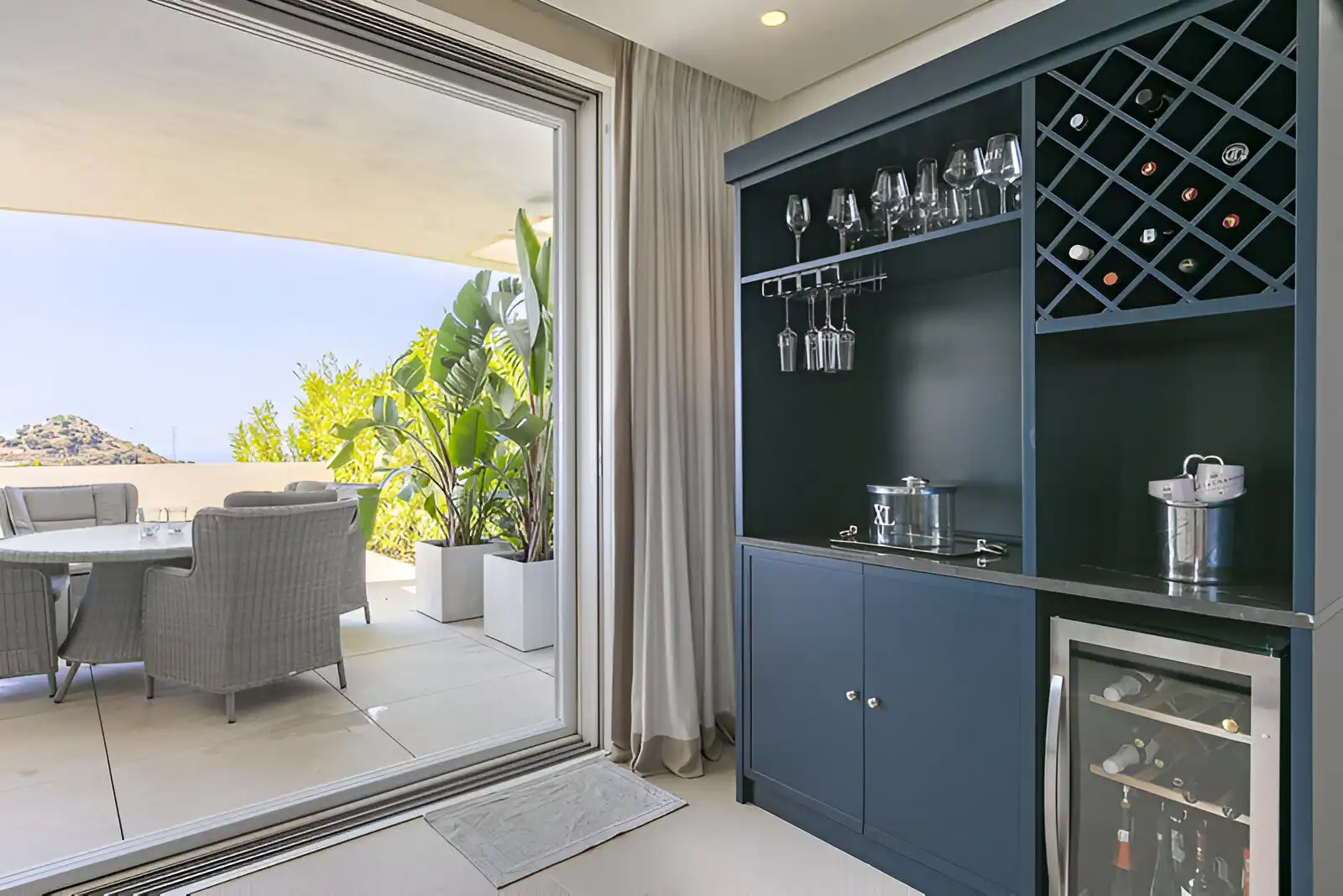 Bedroom of Ground floor for sale in Marbella  with Air Conditioner, Terrace and Storage room