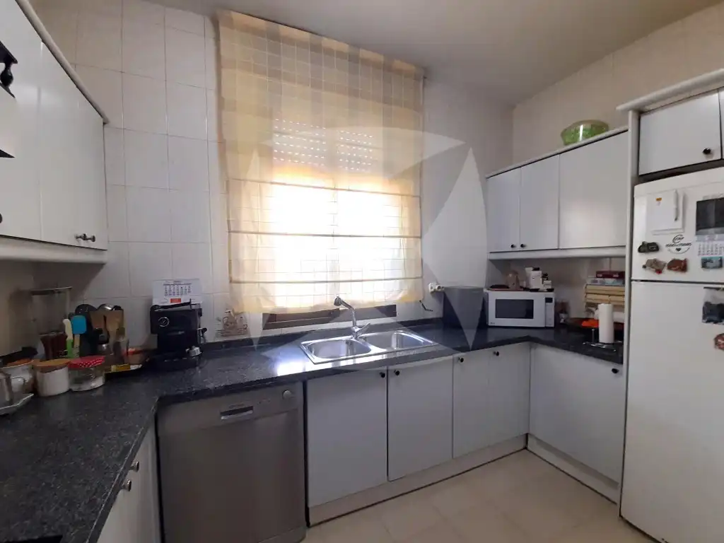 Cuina de Casa o xalet en venda en Badajoz amb Aire condicionat, Jardí privat i Traster