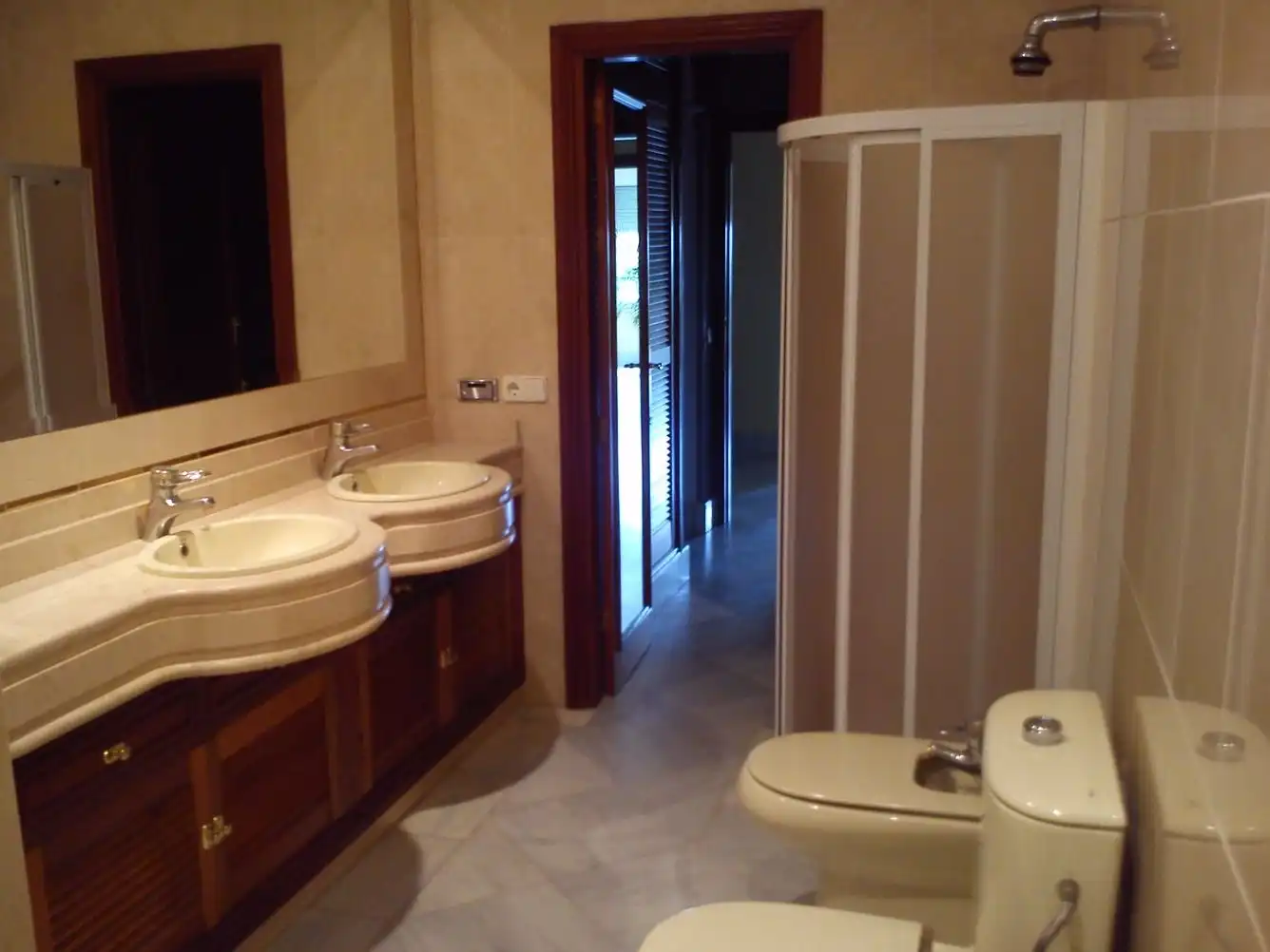 Bany de Casa o xalet en venda en Lepe amb Aire condicionat, Jardí privat i Terrassa
