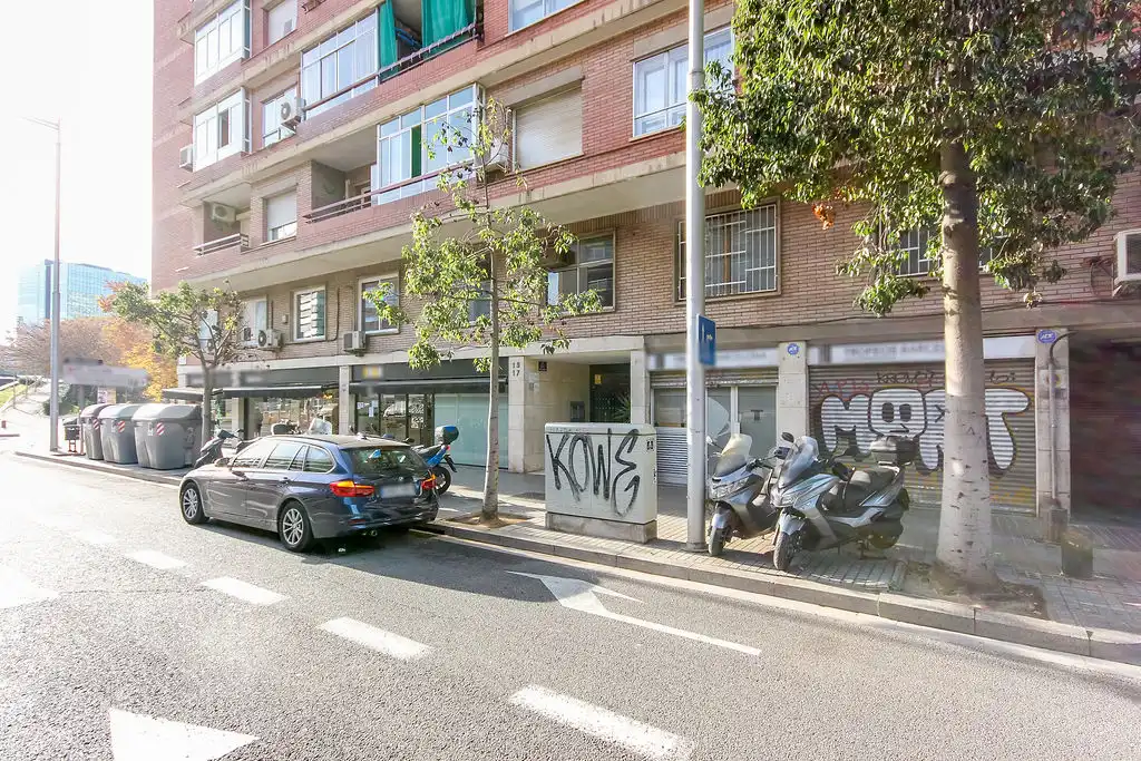 Vista exterior de Oficina en venta en  Barcelona Capital