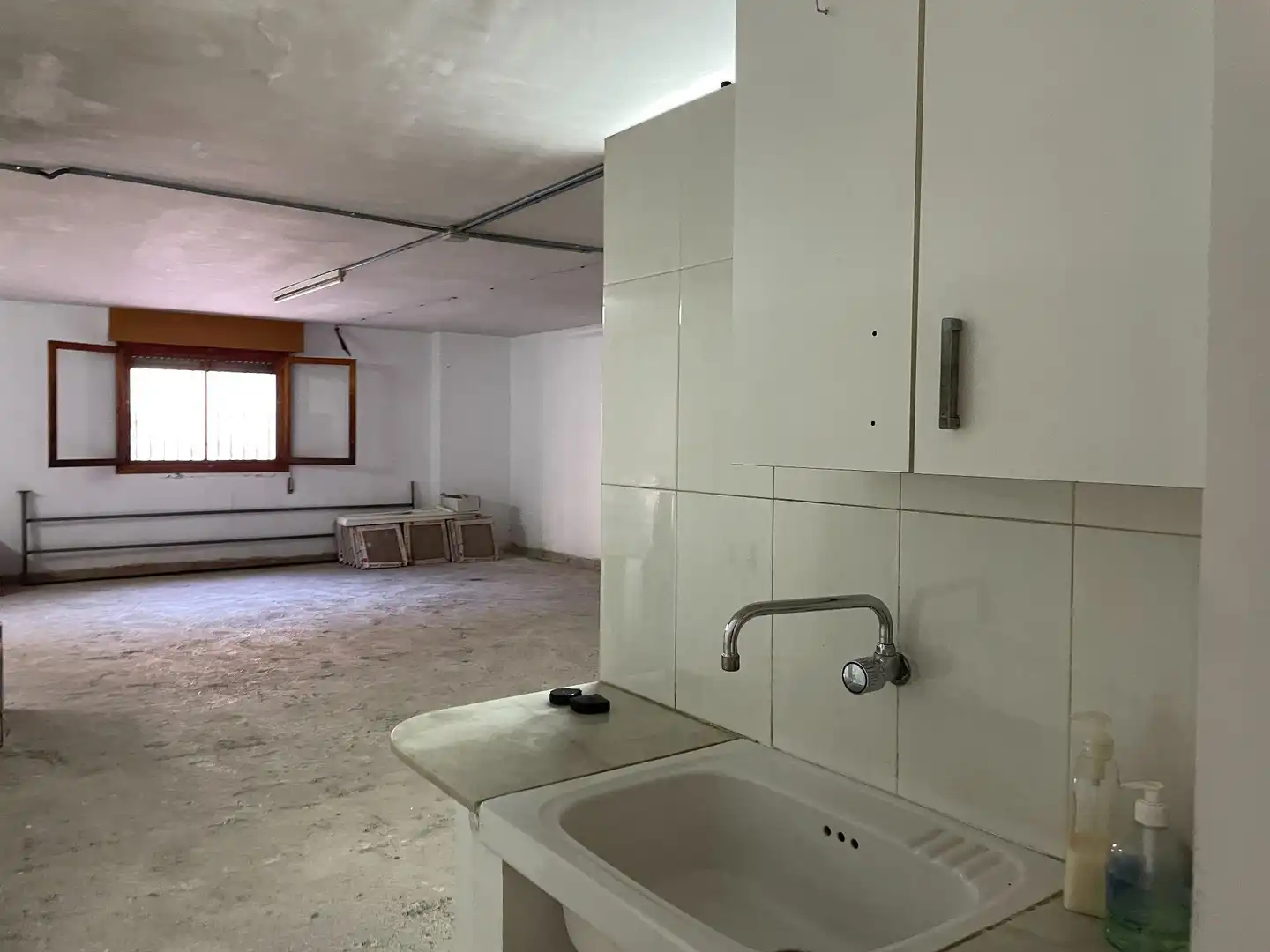 Büro zum Verkauf in Ontinyent mit Klimaanlage