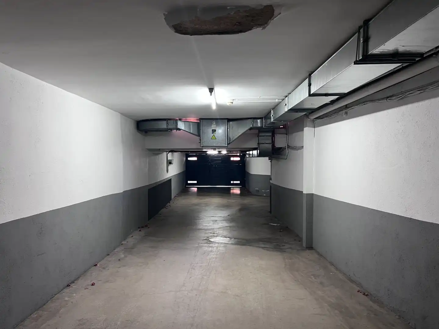 Aparcament de Casa adosada en venda en Premià de Mar amb Calefacció, Jardí privat i Terrassa