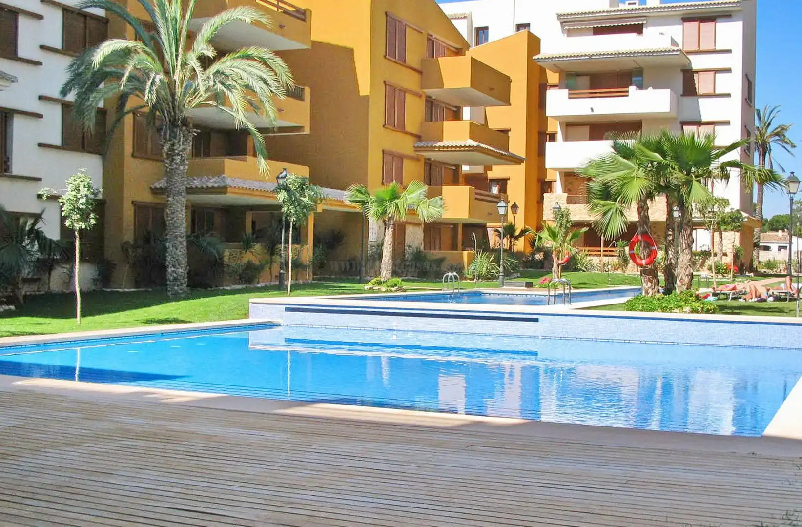 Piscina de Apartamento en venta en Torrevieja con Aire acondicionado, Calefacción y Terraza