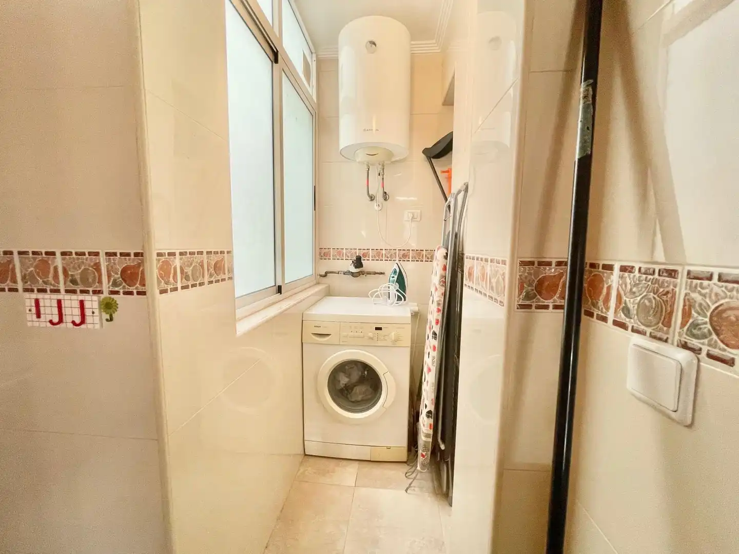 Bathroom of Apartments for rent in Torrevieja  with Air Conditioner, Heating and Furnished