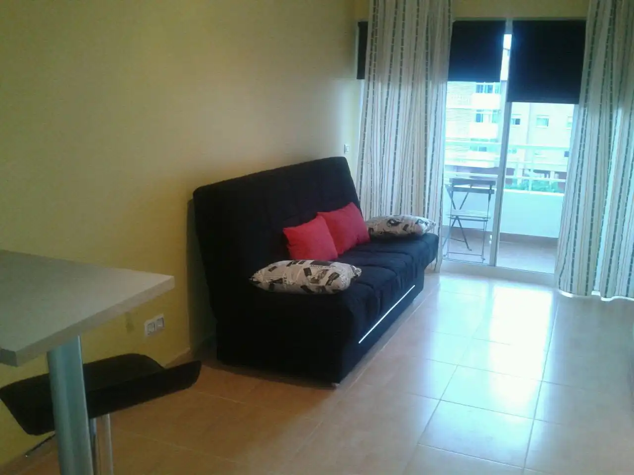Sala de estar de Estudio en venta en Torremolinos con Aire acondicionado y Piscina comunitaria