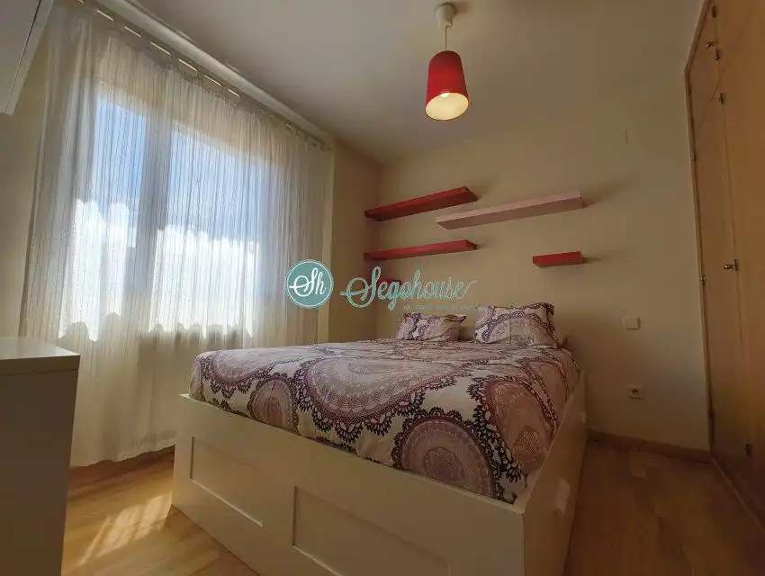 Habitación de Piso en venta en Torrecaballeros con Calefacción y Internet