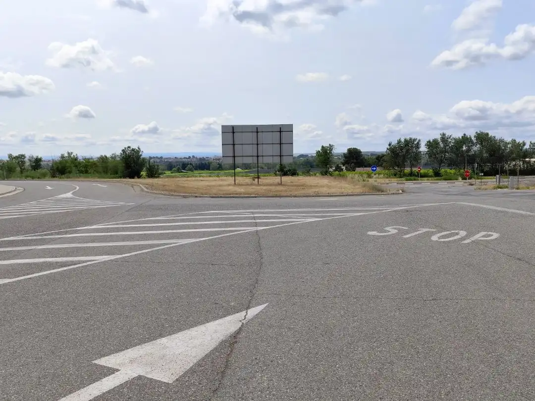 Parking of Commercial properties for rent in Alcarràs