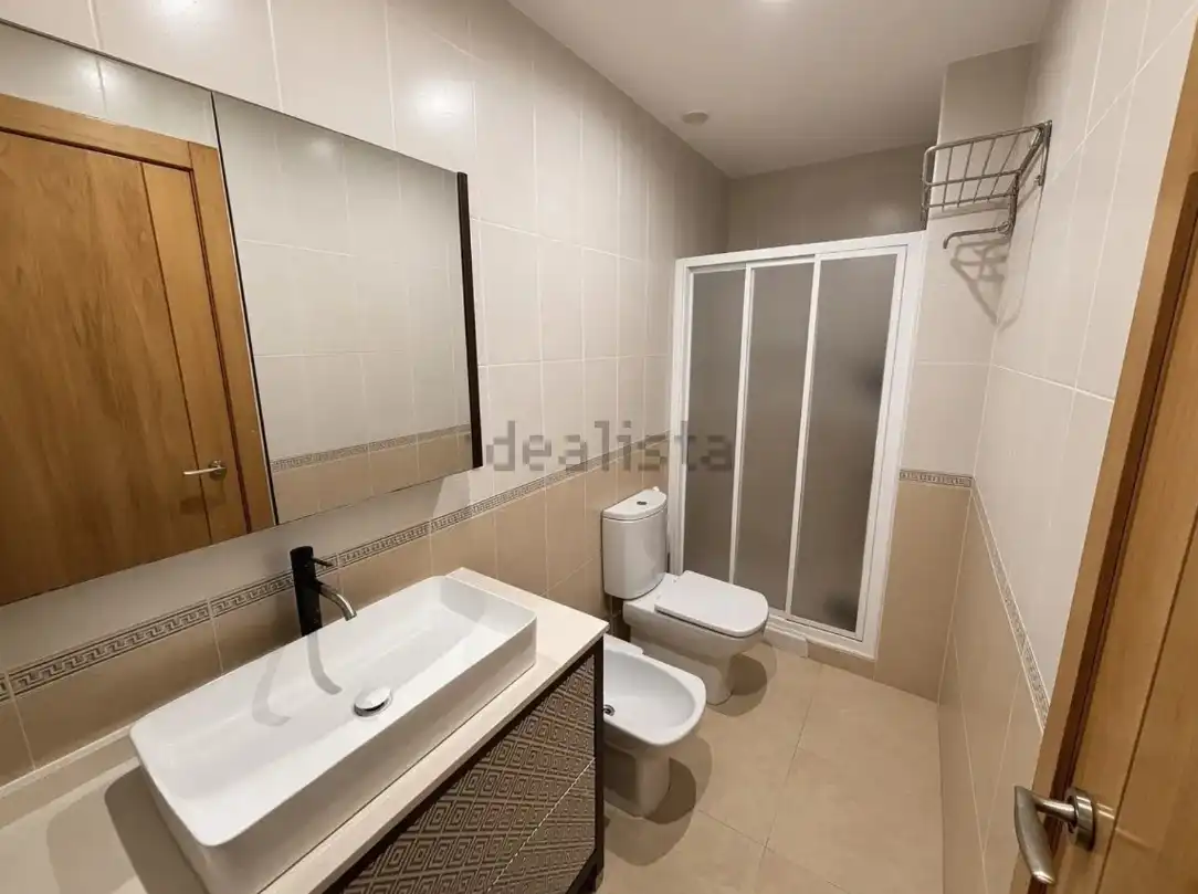 Bathroom of Flat for sale in Silla  with Air Conditioner, Heating and Balcony