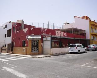 Vista exterior de Casa adosada en venda en Puerto del Rosario amb Terrassa i Alarma