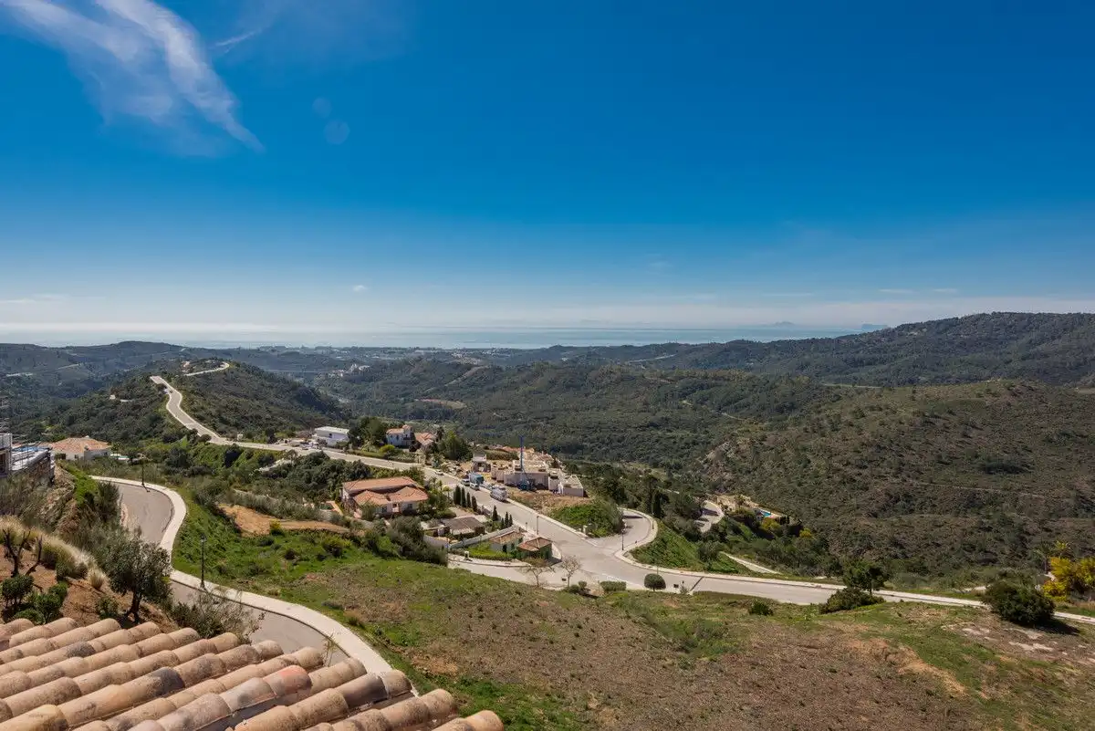 Xalet amb terrassa en venda a Benahavís pueblo, imagen 3