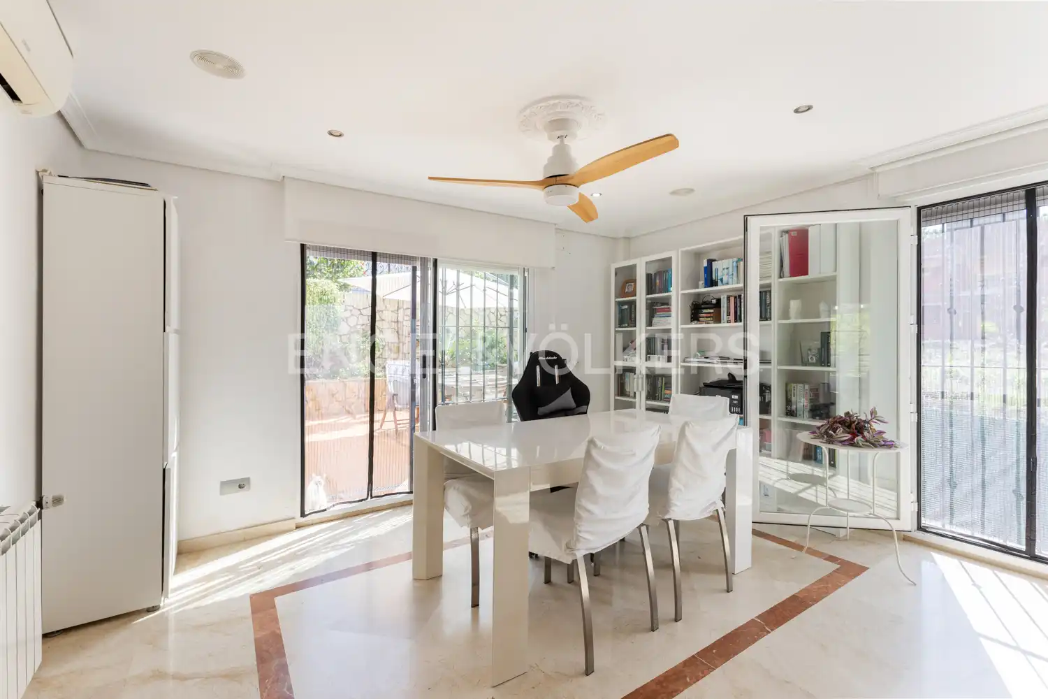 Menjador de Casa o xalet en venda en Oropesa del Mar / Orpesa amb Aire condicionat, Calefacció i Jardí privat