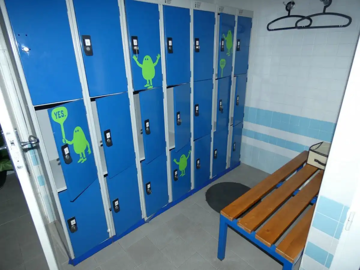 Badezimmer von Geschaftsraum zum Verkauf in Murcia mit Klimaanlage und Möbliert