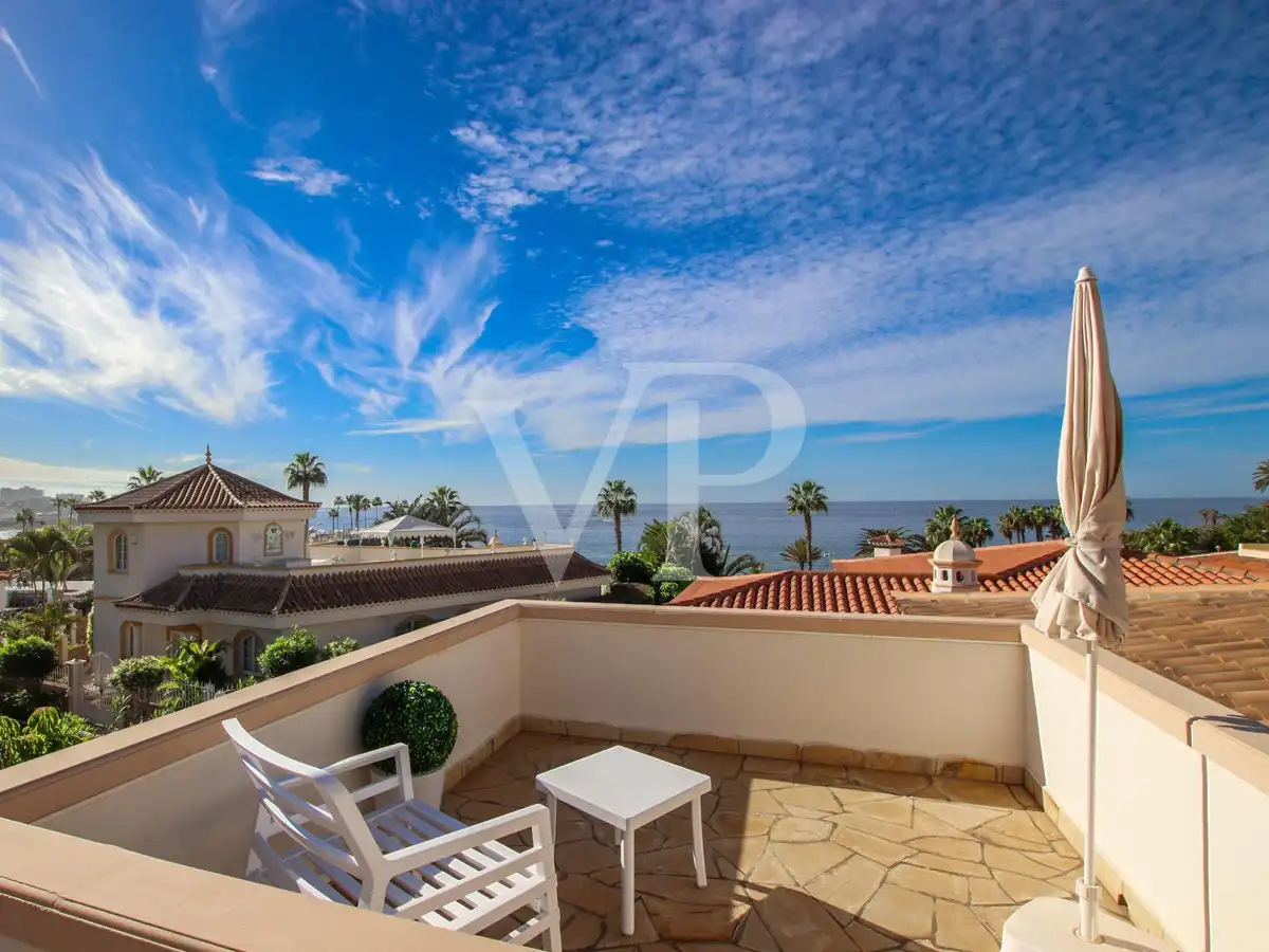 Houses for sale in Playa del Duque