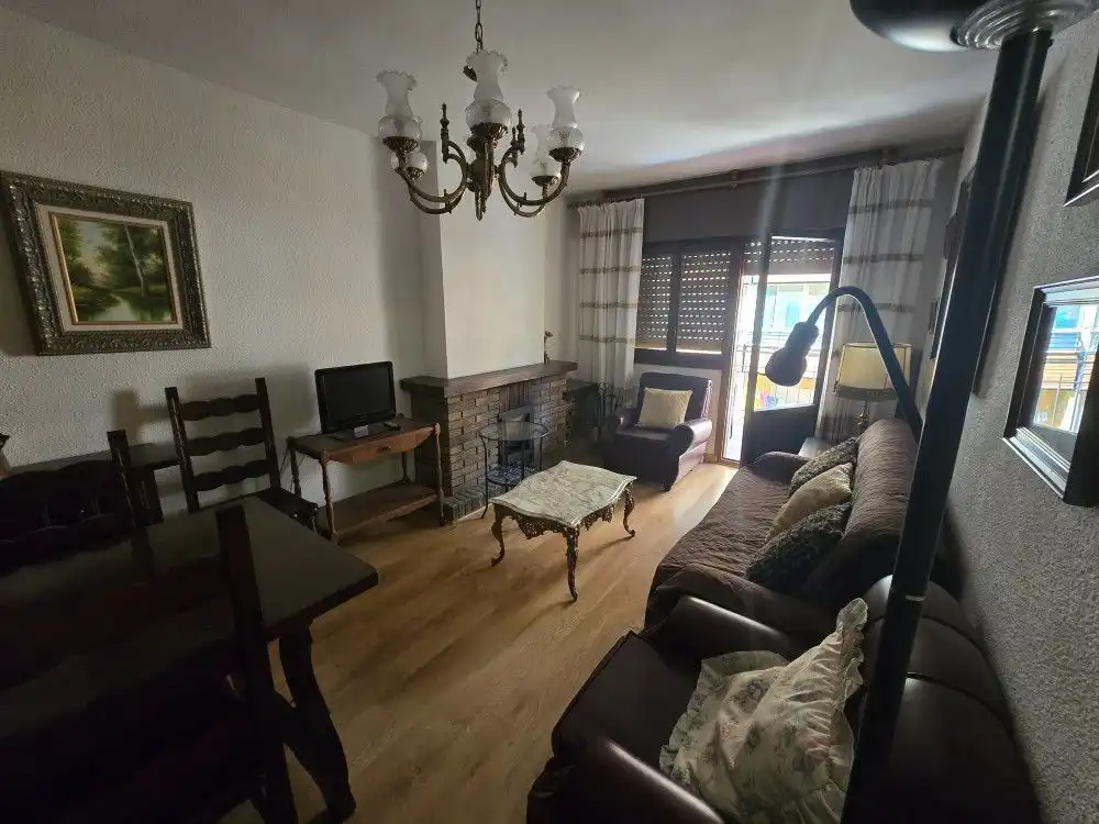 Sala de estar de Piso en venta en Jaca con Calefacción, Terraza y Trastero