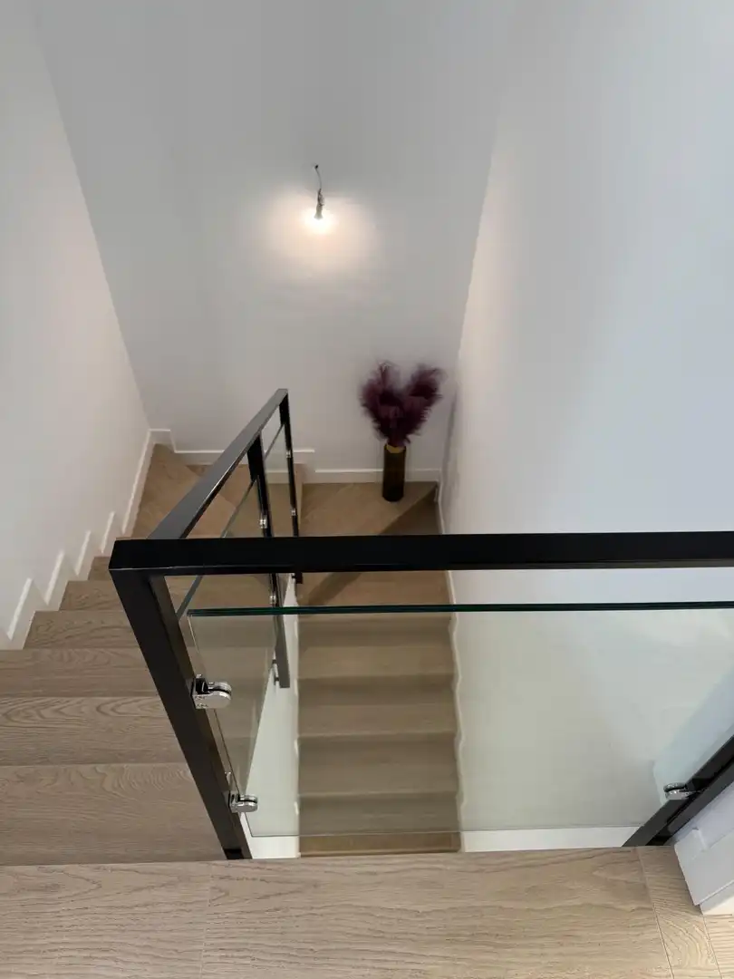 Casa adosada en venda en Dos Hermanas amb Aire condicionat, Calefacció i Jardí privat