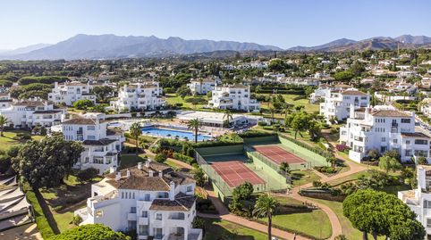 Foto 2 de Piso en venta en Elviria, Marbella
