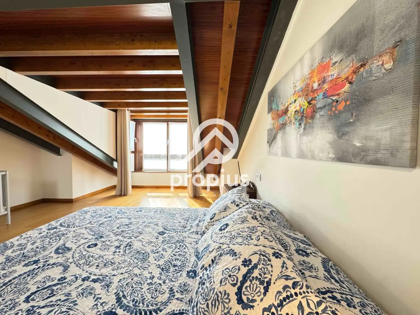 Schlafzimmer von Einfamilien-Reihenhaus zum Verkauf in Llanes mit Heizung und Möbliert