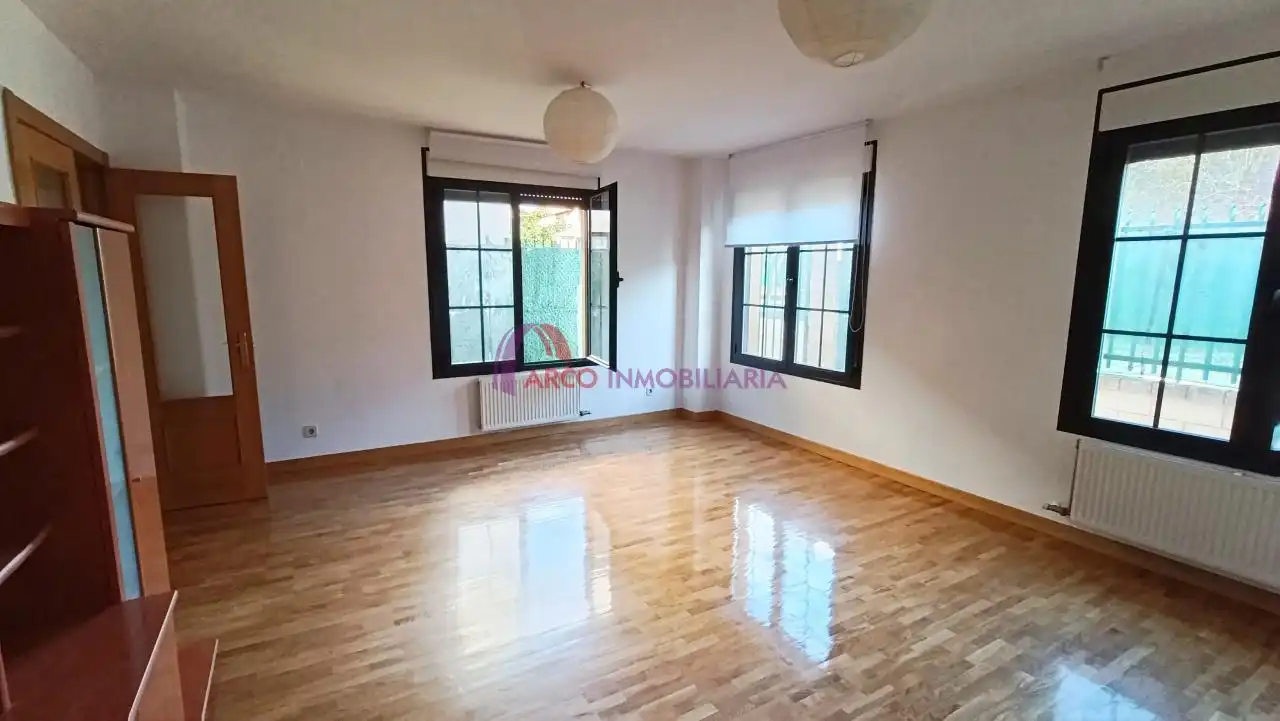 Garden of Detached homes for sale in Cardeñadijo  with Heating, Private garden and Terrace