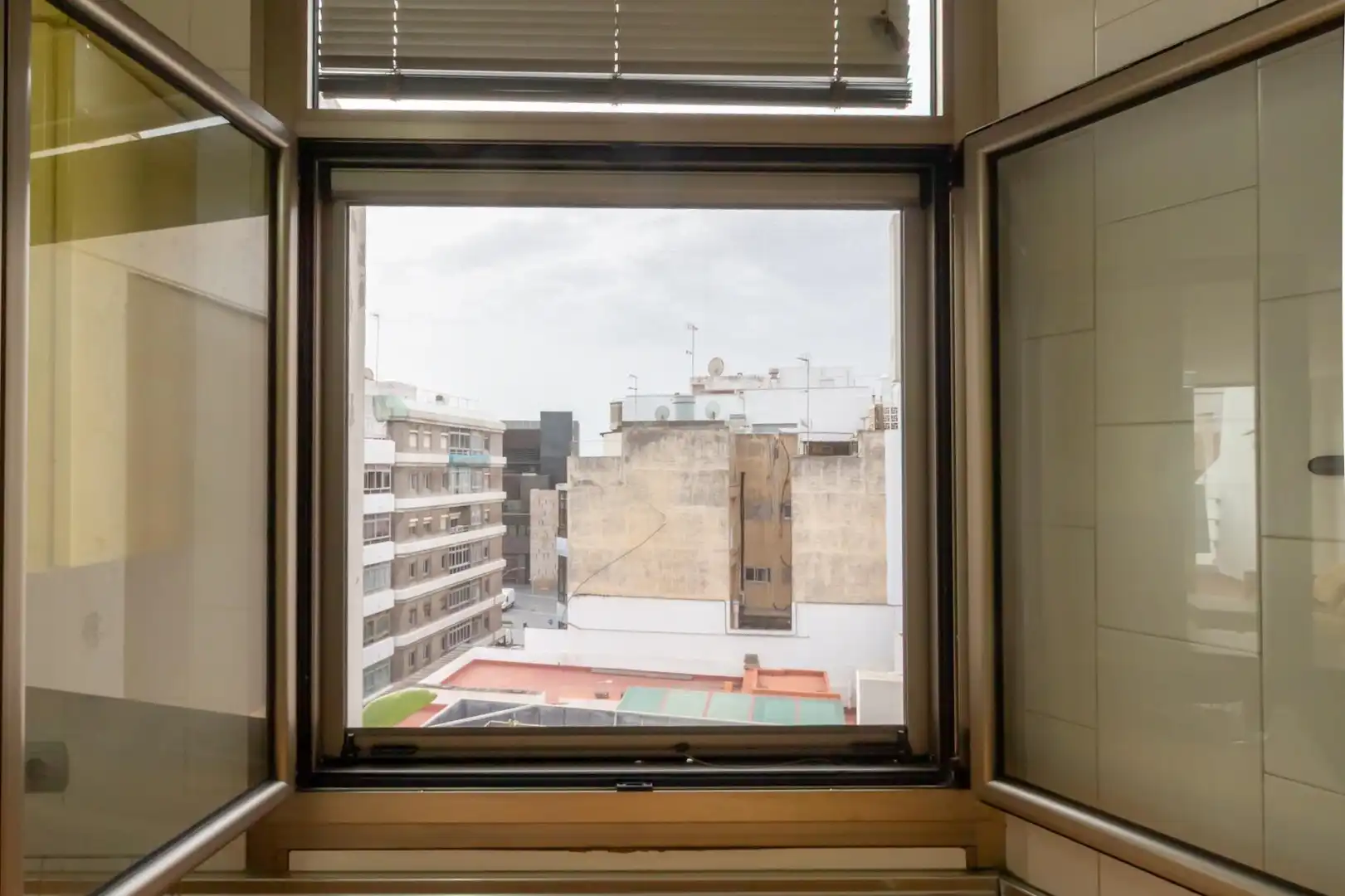 Vista exterior de Àtic de lloguer en Centro