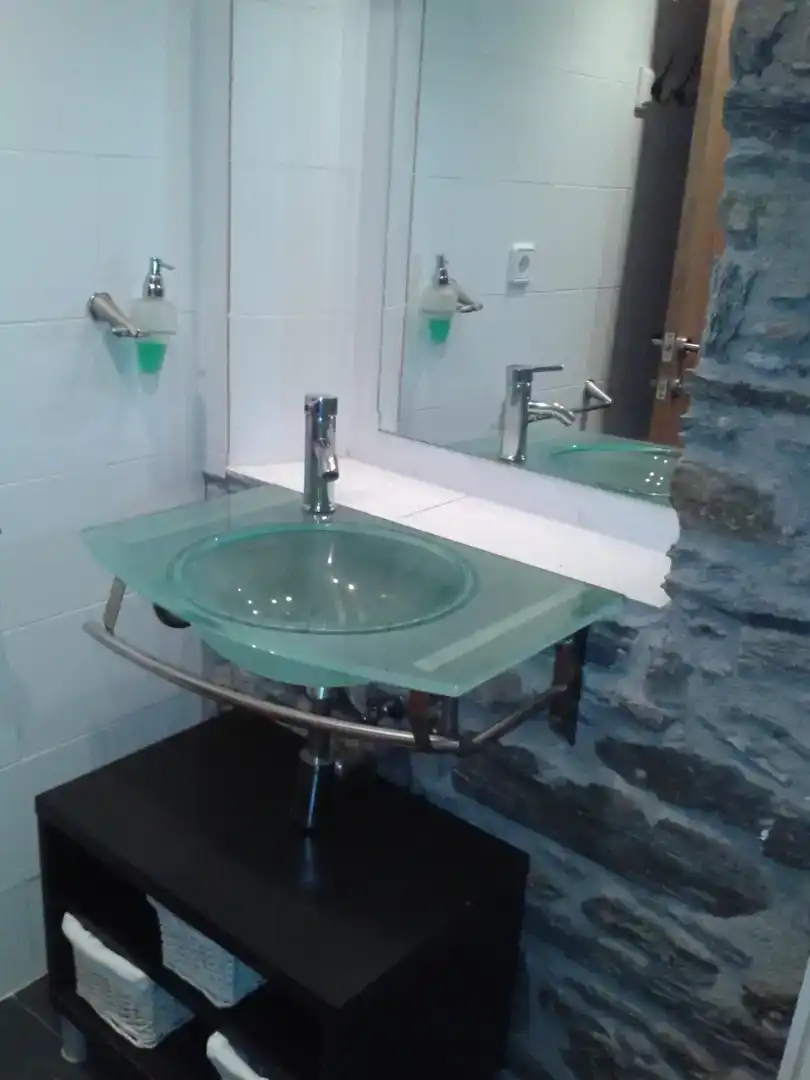 Bany de Pis de lloguer en Rialp amb Parquet, Moblat i Forn