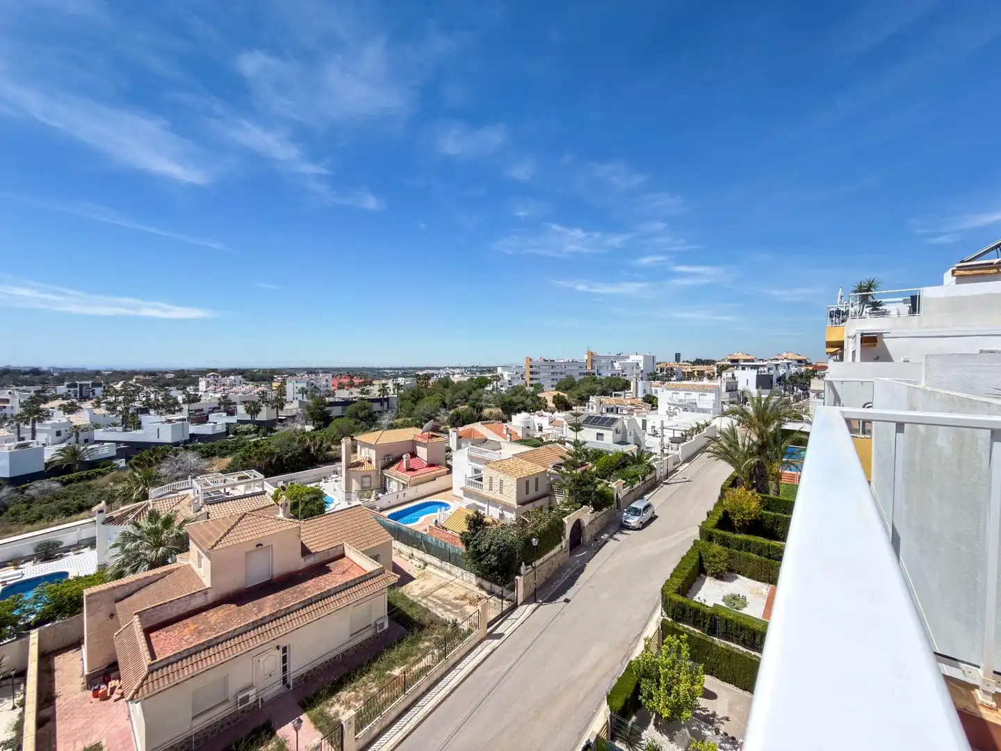 Vista exterior de Ático en venta en Orihuela con Aire acondicionado, Terraza y Amueblado