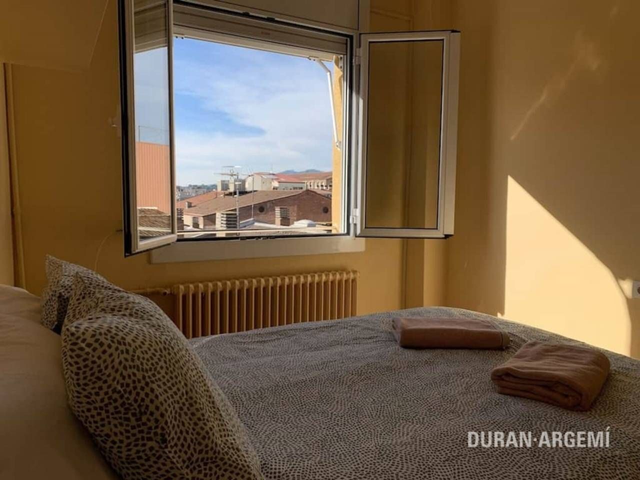 Bedroom of Flat for sale in Terrassa  with Heating and Balcony