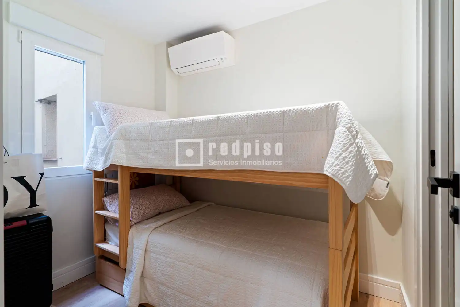 Habitación de Piso en venta en Madrid con Aire acondicionado y Amueblado