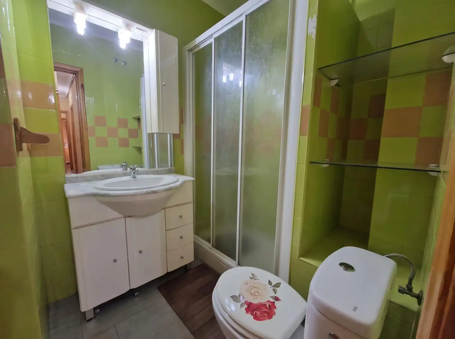 Bathroom of Flat for sale in Plasencia