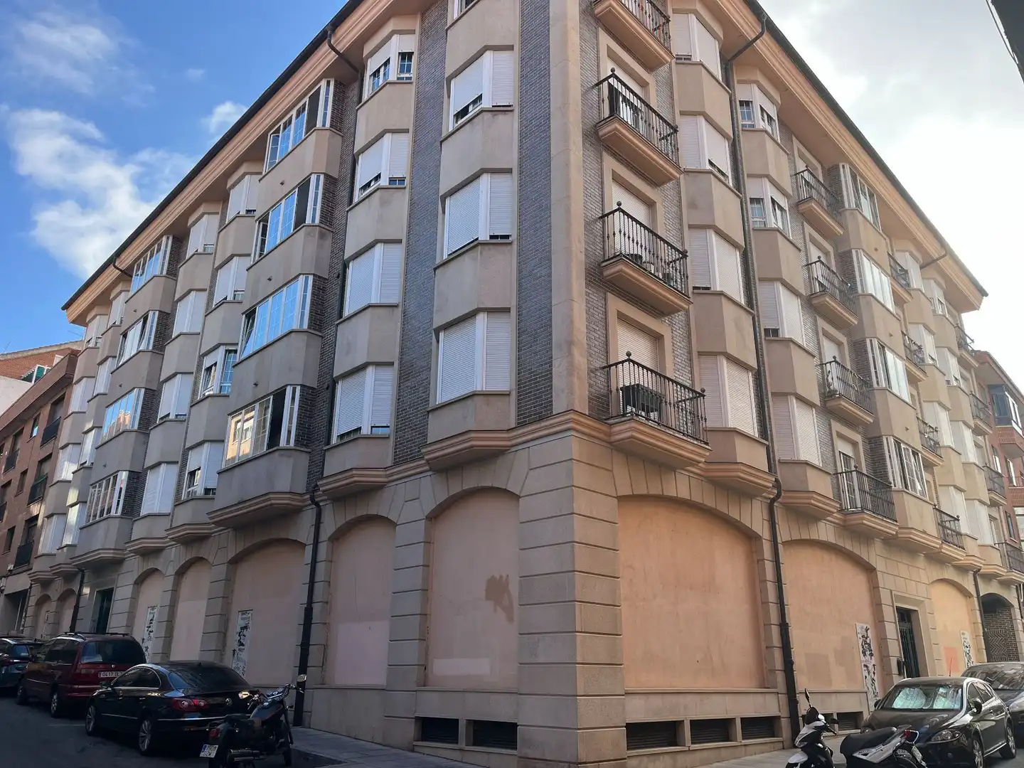 Außenansicht von Geschaftsraum zum Verkauf in Ávila