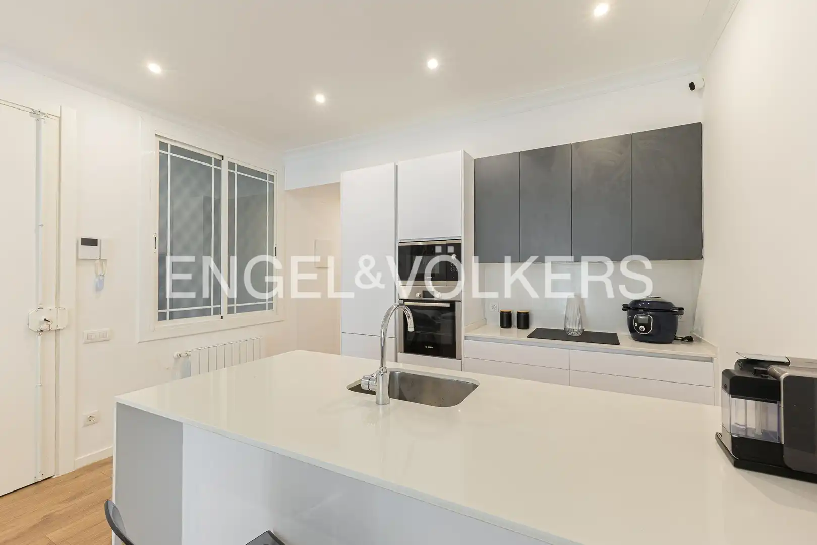 Cocina de Piso en venta en Barcelona con Calefacción, Parquet y Balcón