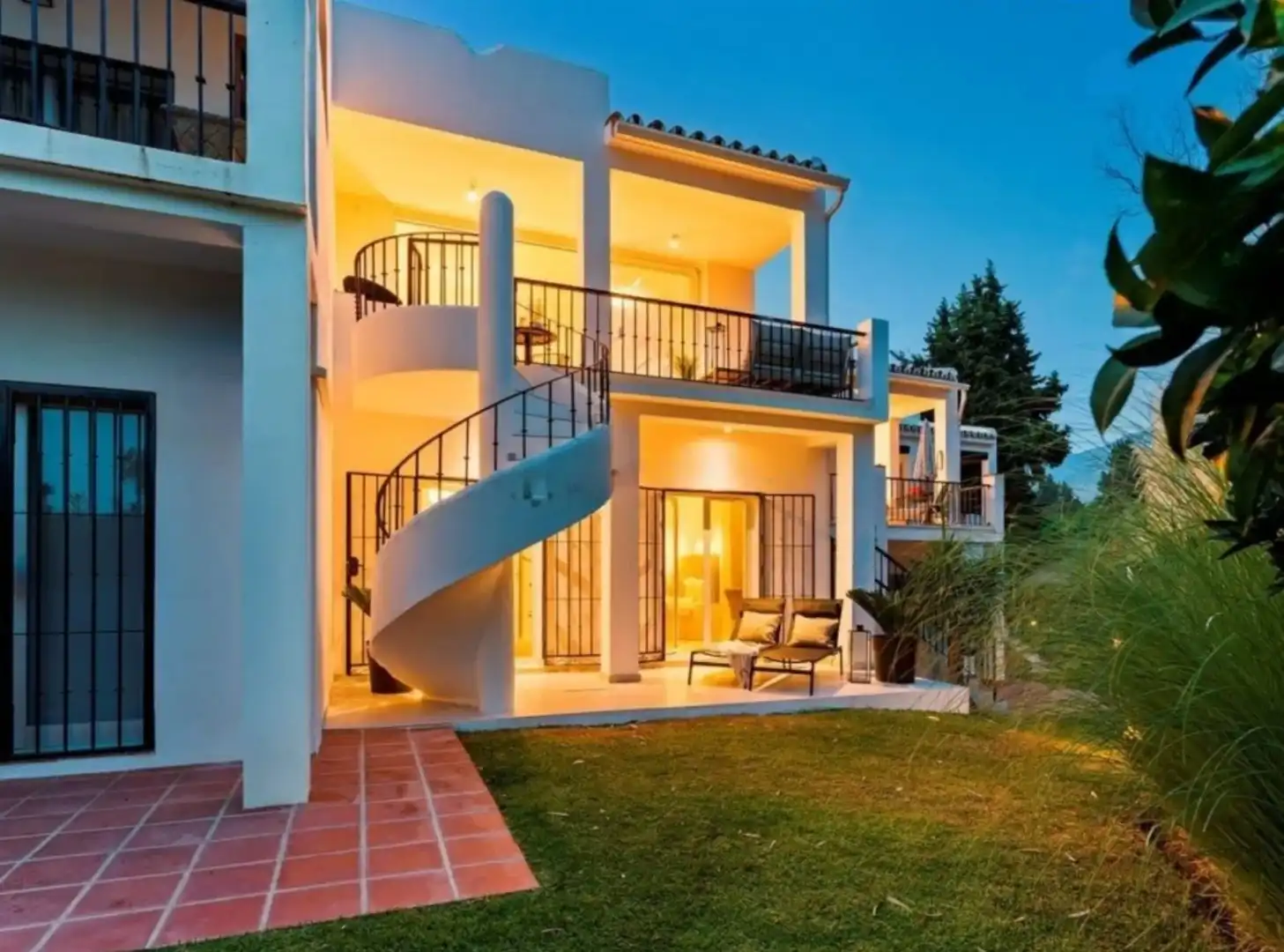 Adosado con piscina en venta en Nueva Andalucía
