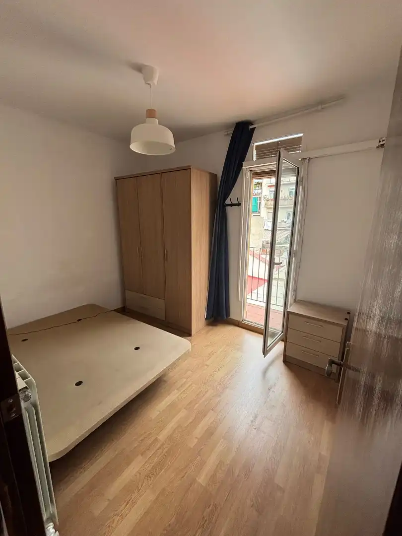 Habitación de Piso en venta en Barcelona con Aire acondicionado, Calefacción y Horno