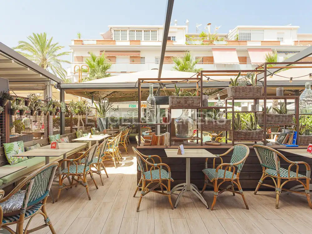 Terrassa de Local en venda en Castelldefels