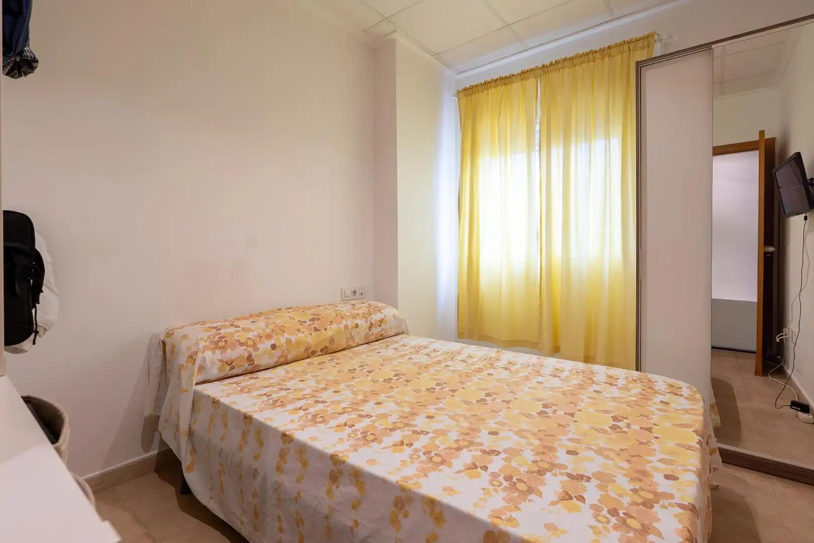 Habitación de Piso en venta en Deltebre con Balcón